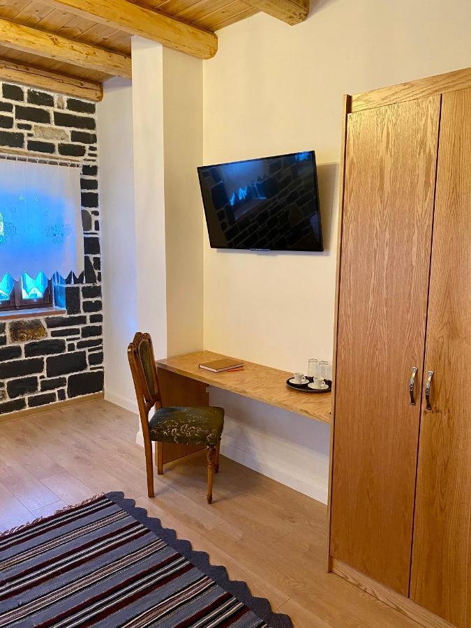 Hotel Kaso Ervehe Përmet Kültér fotó