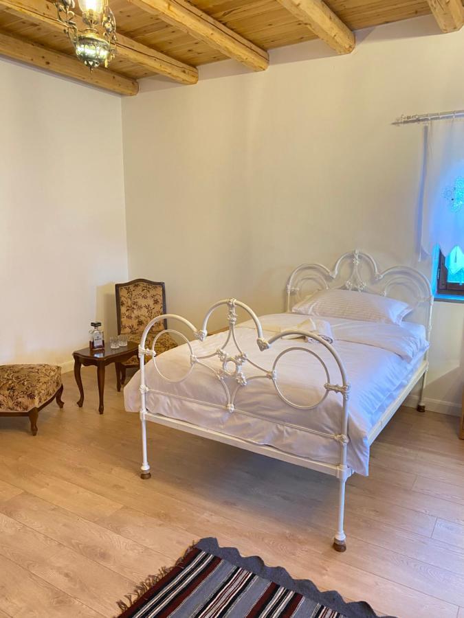 Hotel Kaso Ervehe Përmet Kültér fotó