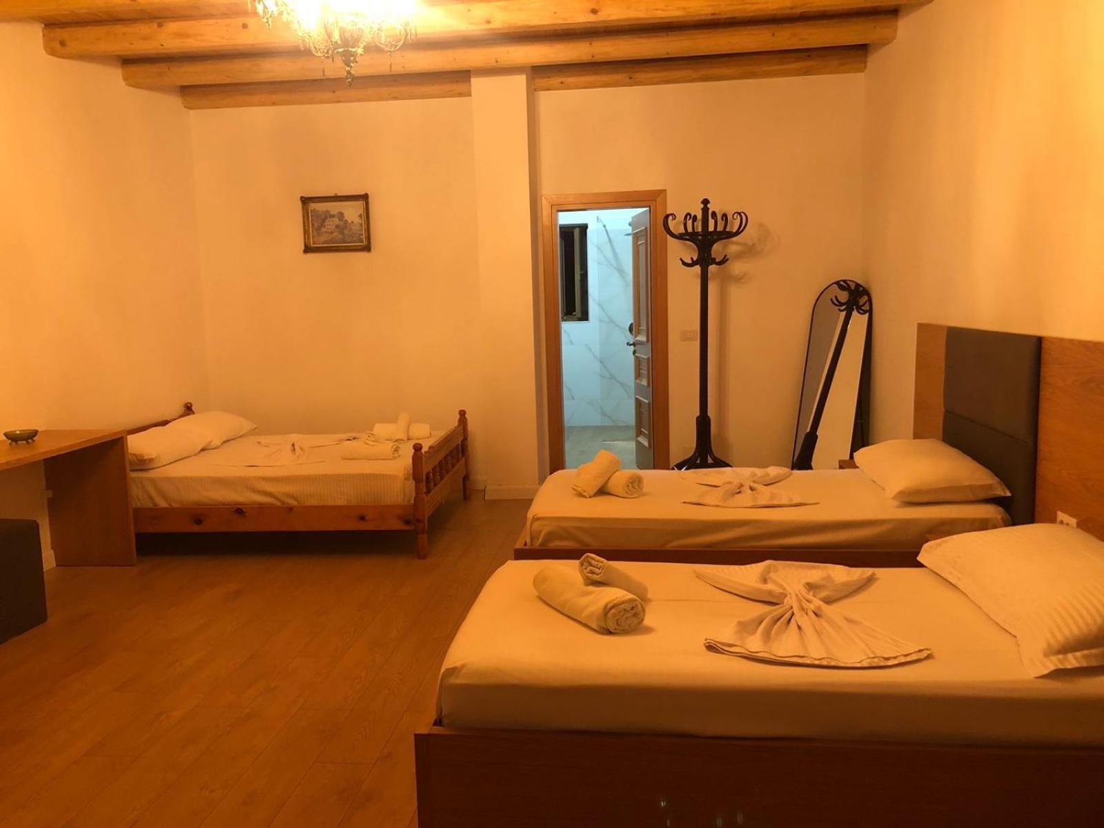 Hotel Kaso Ervehe Përmet Kültér fotó