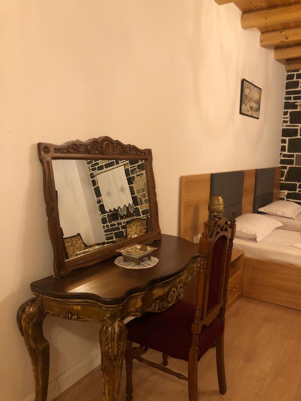 Hotel Kaso Ervehe Përmet Kültér fotó