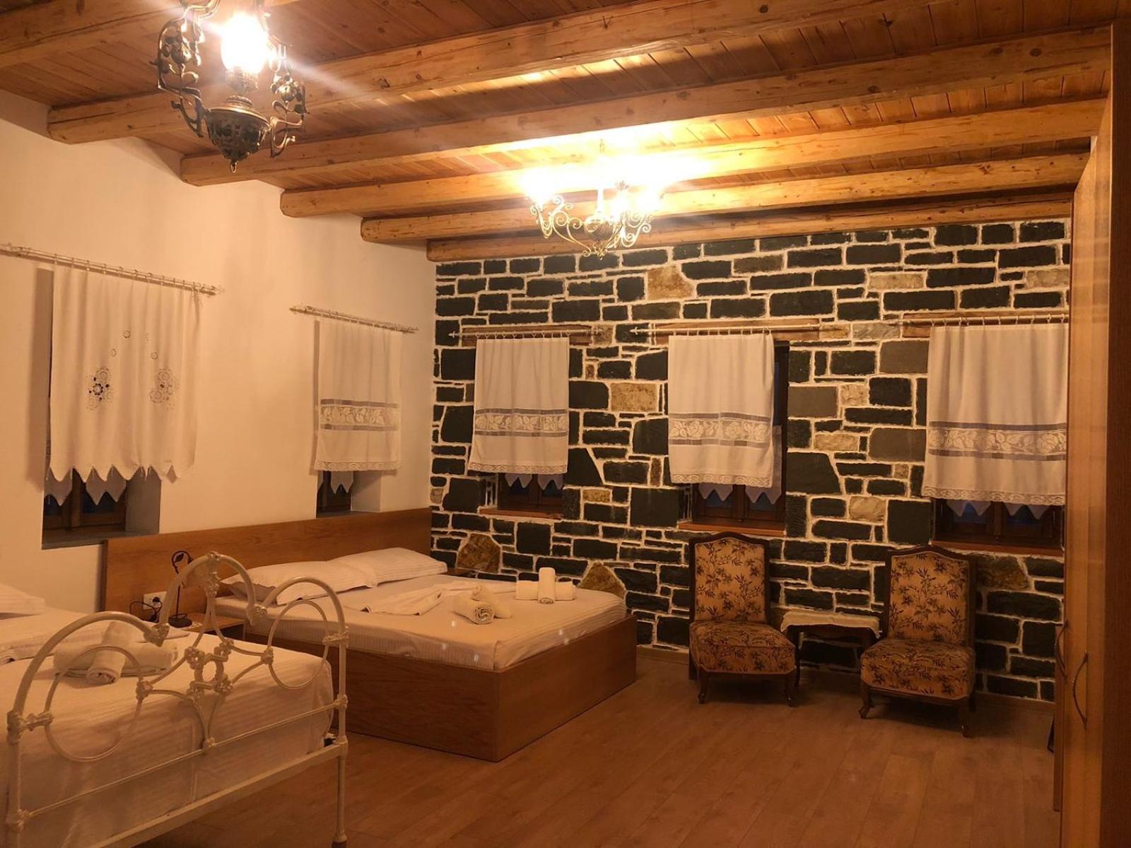 Hotel Kaso Ervehe Përmet Kültér fotó